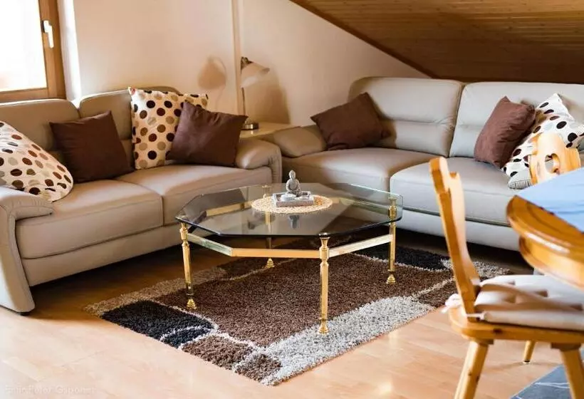 Retkeilymaja Restaurant Silbersand