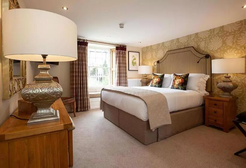 ユースホステル The Fox And Hounds Country Inn