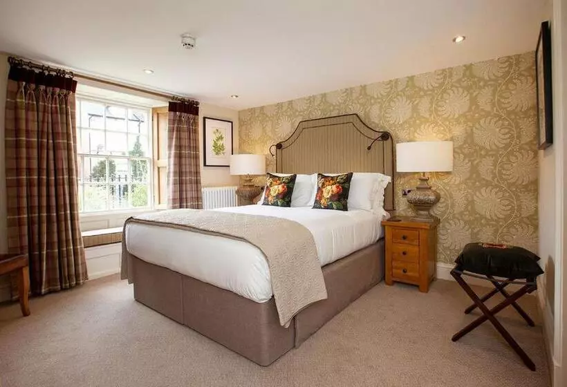 ユースホステル The Fox And Hounds Country Inn