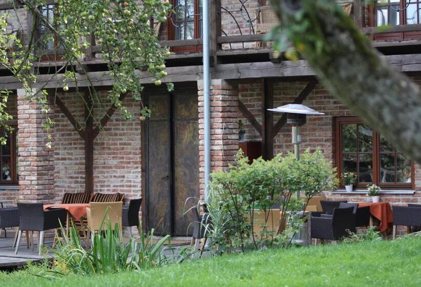 Отель Areal Botanika