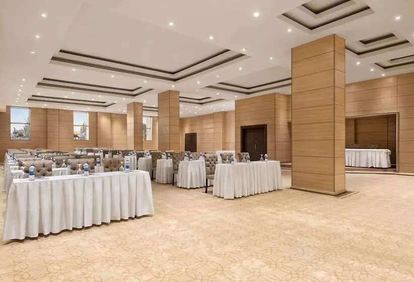 ホテル Wyndham Cerkezkoy