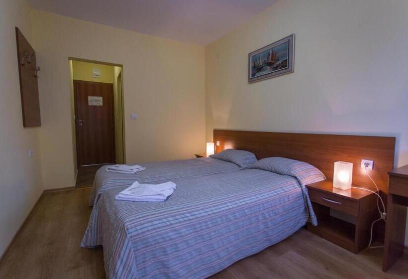 Пансион Hera Guest House