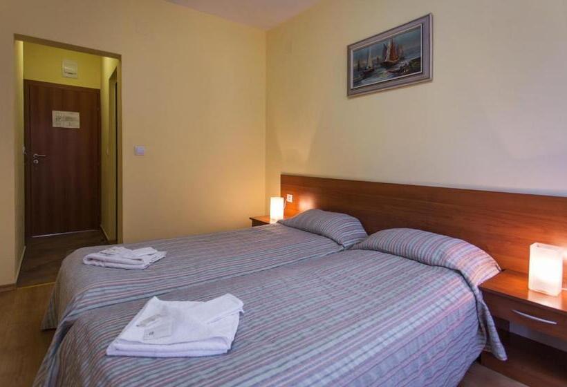 Пансион Hera Guest House