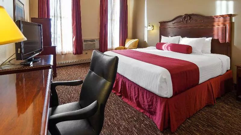Best Western The Hotel Chequamegon