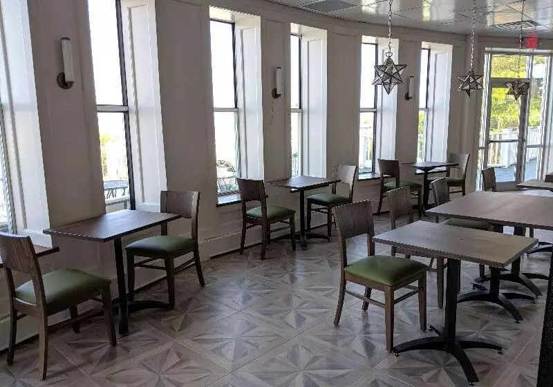 Best Western The Hotel Chequamegon