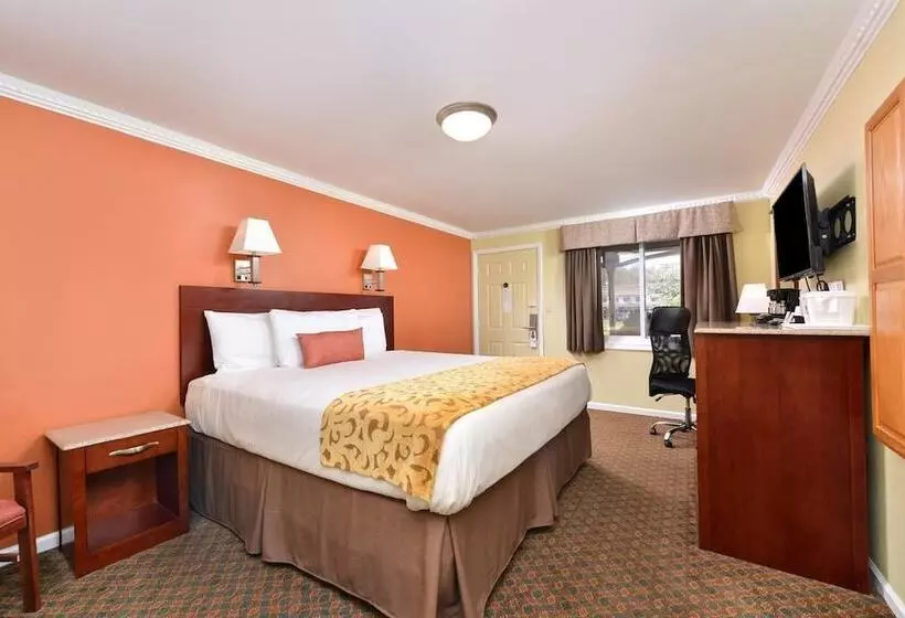 호텔 Cheshire Welcome Inn