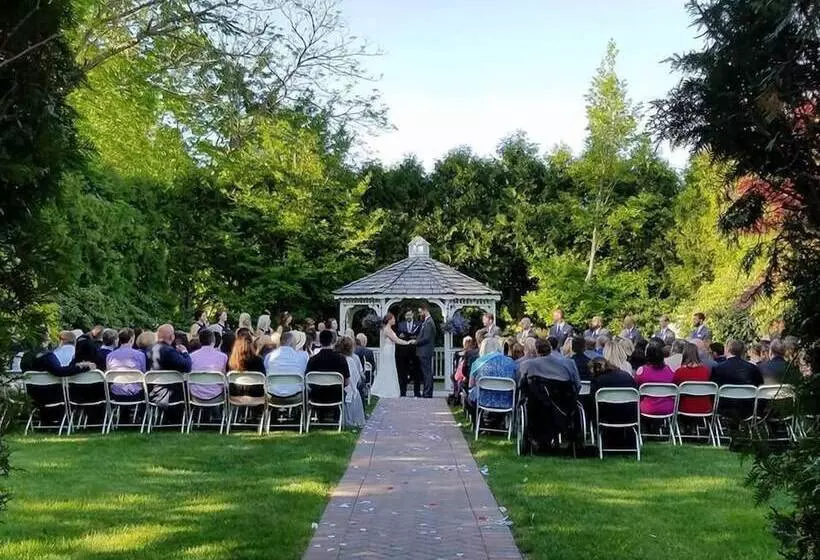 فندق Chocksett Inn And Restaurant