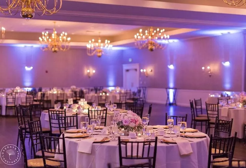 فندق Chocksett Inn And Restaurant