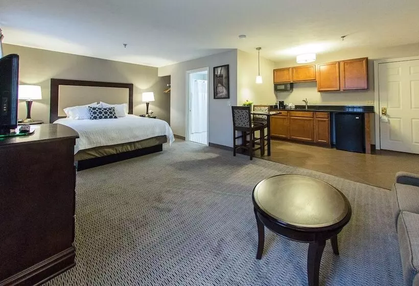 فندق Chocksett Inn And Restaurant