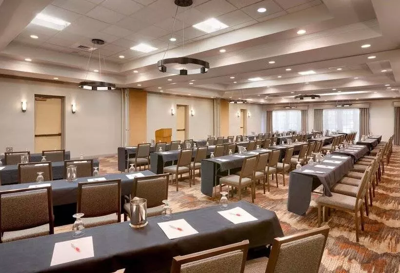 هتل Courtyard By Marriott Albuquerque