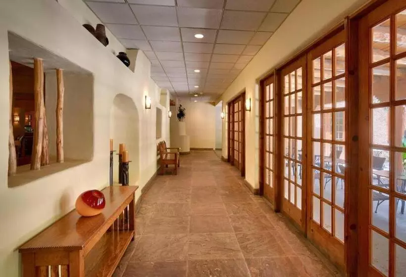 هتل Courtyard By Marriott Albuquerque