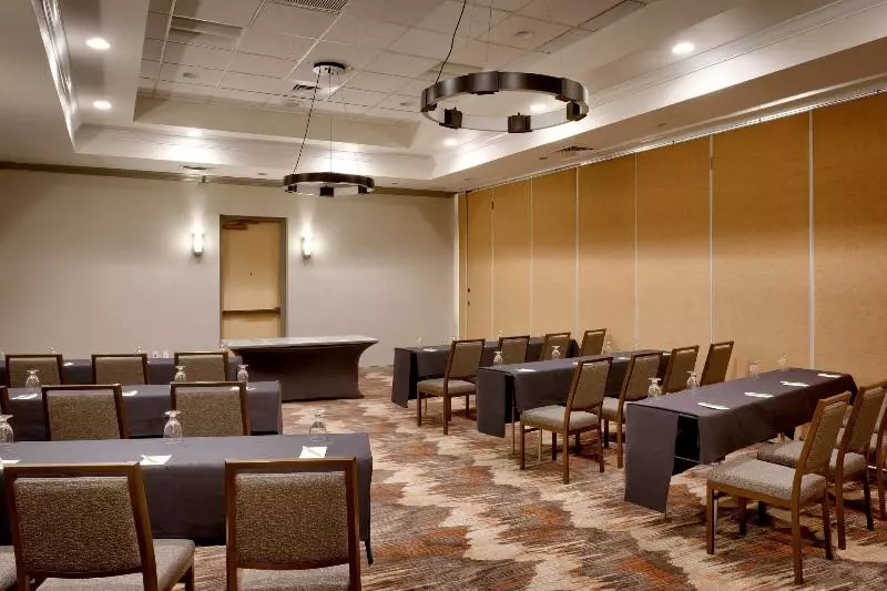 هتل Courtyard By Marriott Albuquerque