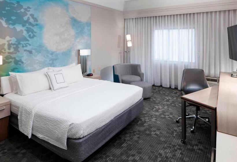 فندق Courtyard Tuscaloosa