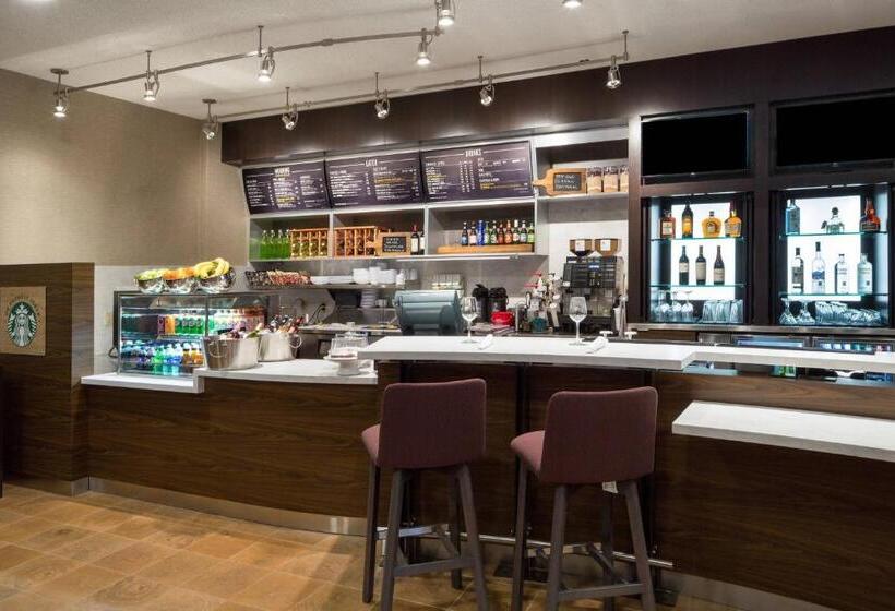 ホテル Courtyard Dallas Mesquite