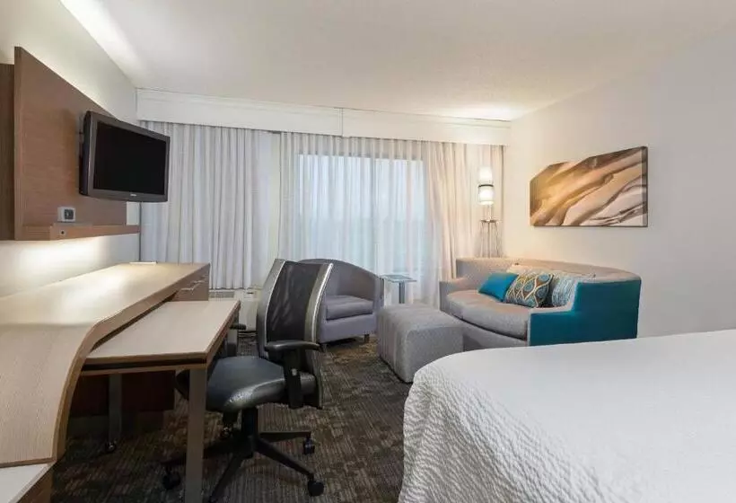 Отель Courtyard Dallas Mesquite