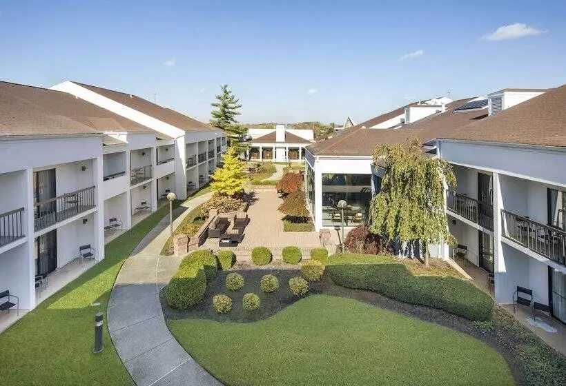 فندق Courtyard Detroit Southfield