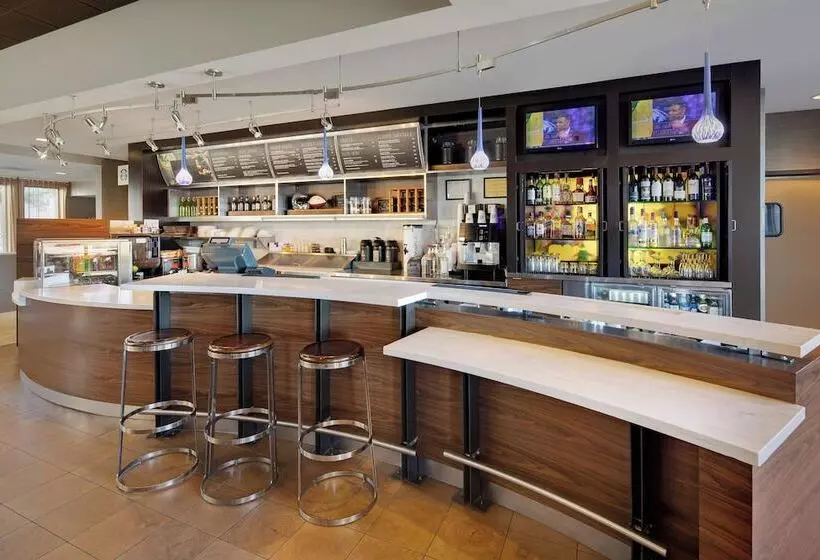 فندق Courtyard Detroit Southfield