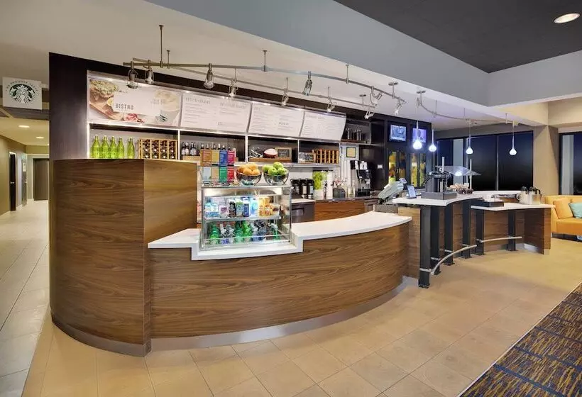 فندق Courtyard Detroit Southfield