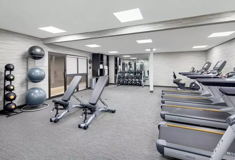 فندق Courtyard Detroit Southfield