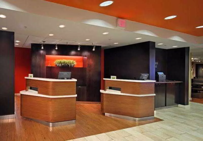 호텔 Courtyard By Marriott Norwich