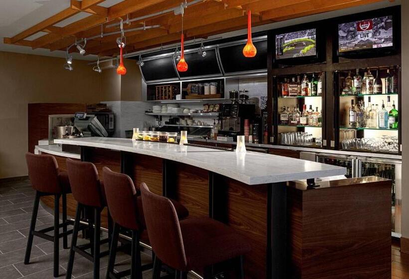 호텔 Courtyard Paducah West