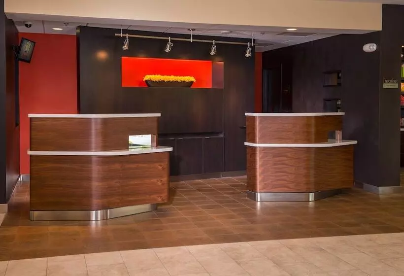 Отель Courtyard Williamsburg   Busch Gardens