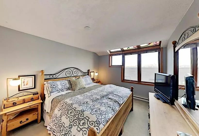 호텔 Crestview Place 307a