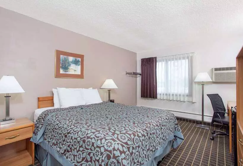 Отель Days Inn By Wyndham Fond Du Lac