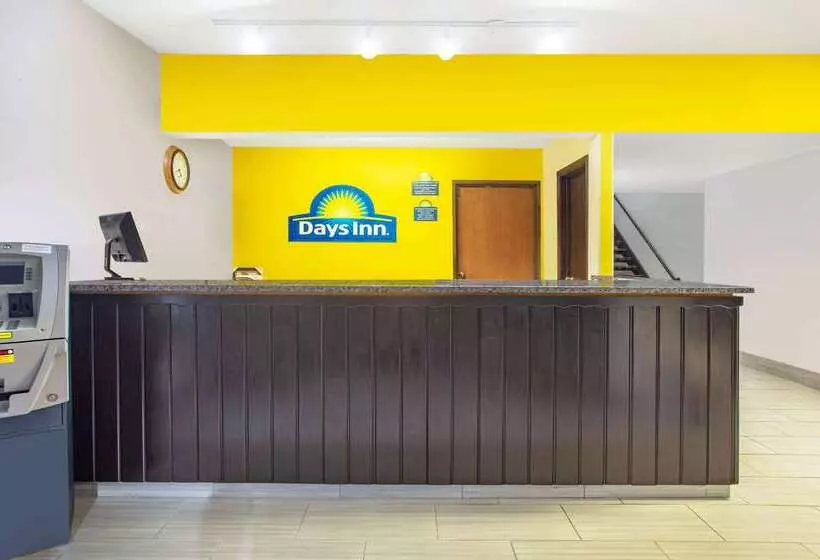 Отель Days Inn By Wyndham Fond Du Lac