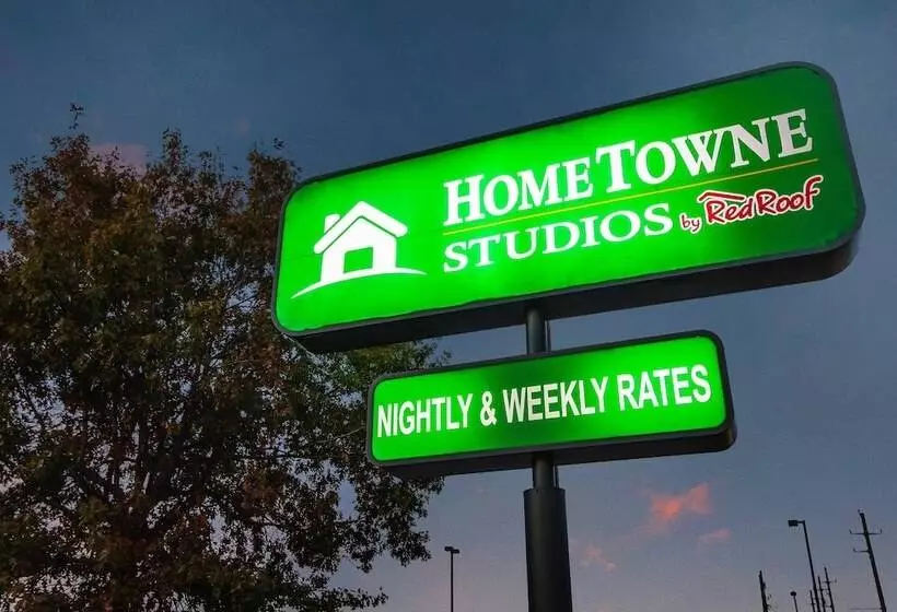 호텔 Hometowne Studios By Red Roof Houston West Oaks/ Energy Corridor