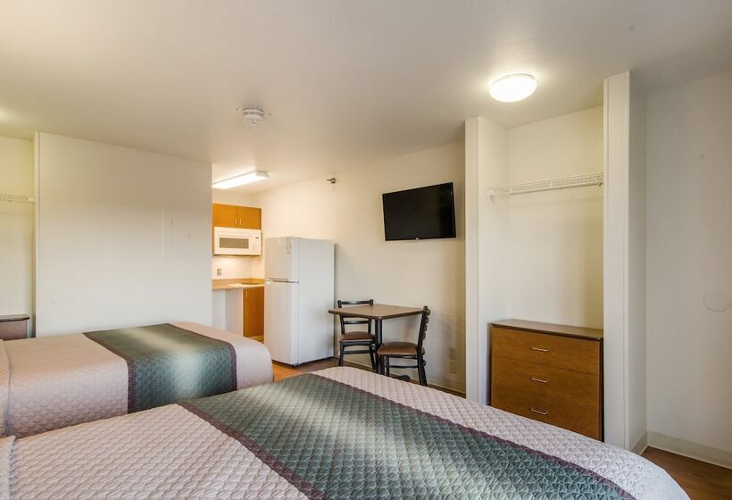 فندق Hometowne Studios By Red Roof Lake Charles   Sulphur