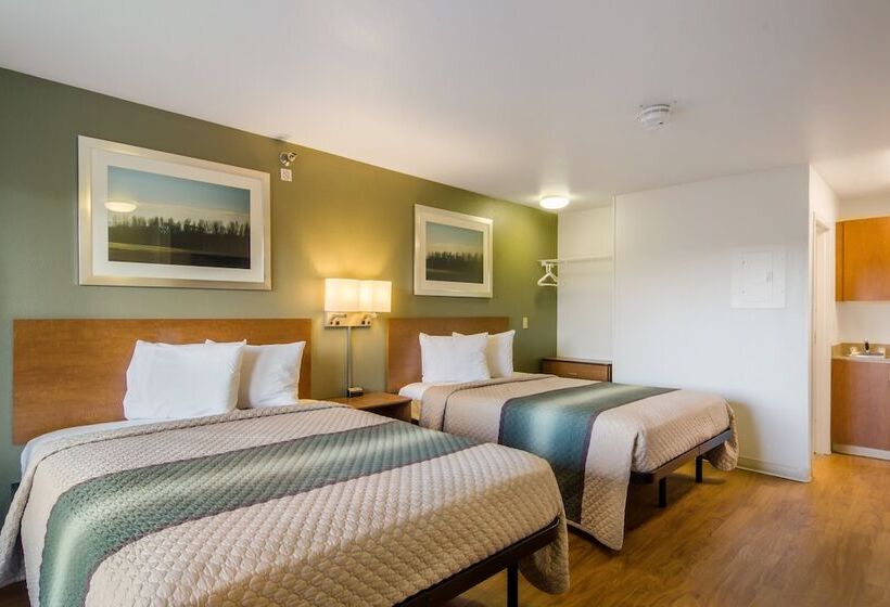 فندق Hometowne Studios By Red Roof Lake Charles   Sulphur