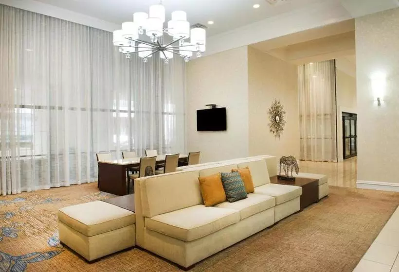 هتل Jackson Downtown Convention Center