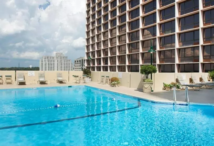 هتل Jackson Downtown Convention Center