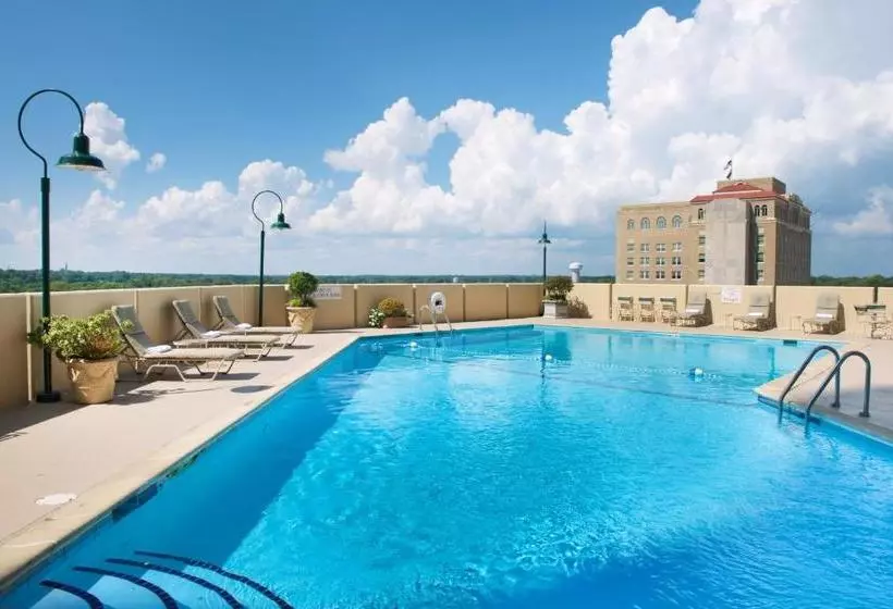 هتل Jackson Downtown Convention Center