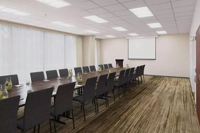 Отель Sonesta Select Atlanta Cumberland Galleria Ballpark