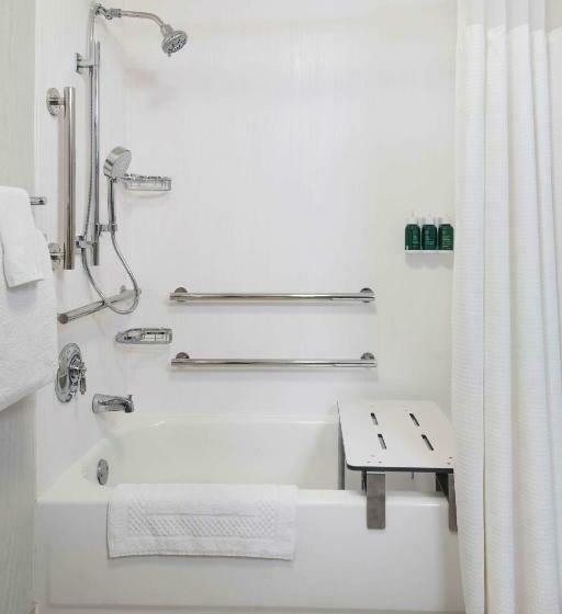 בית מלון כפרי Sonesta Select Boston Stoughton