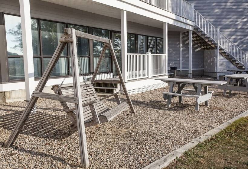 هتل The Cove At Yarmouth