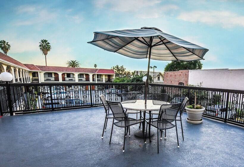 מוטל Chariot Inn Glendale   Pasadena