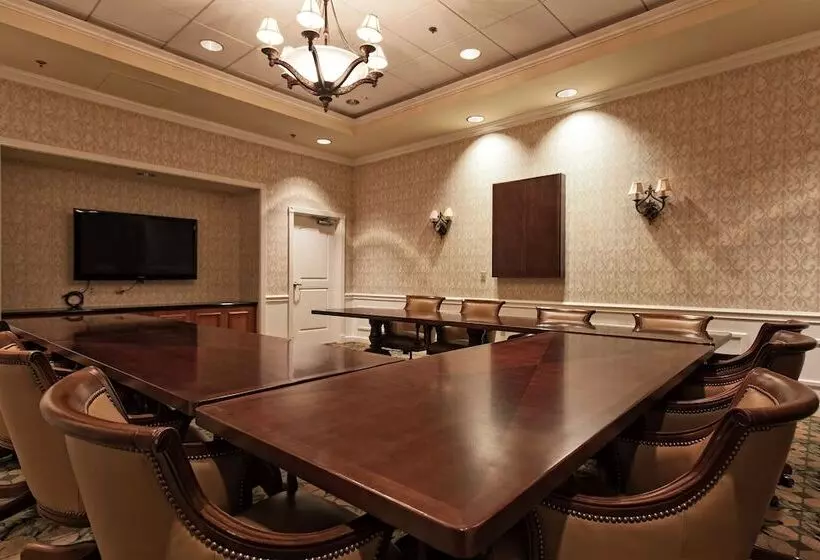 استراحتگاه Monumental Hotel Orlando