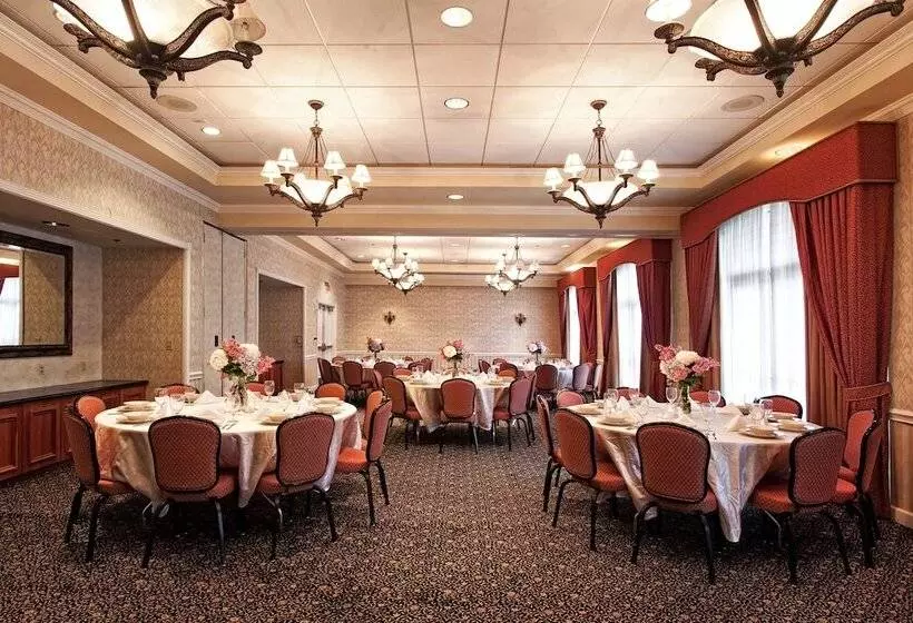 استراحتگاه Monumental Hotel Orlando