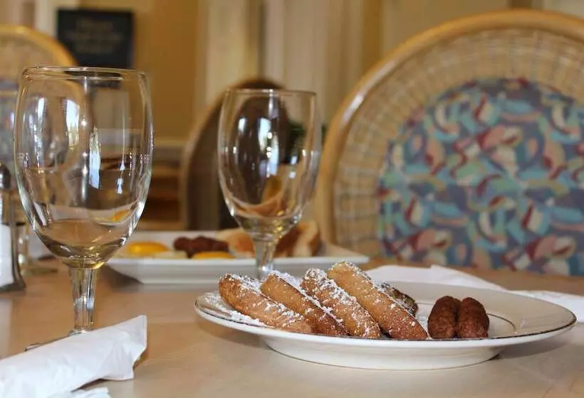 استراحتگاه Monumental Hotel Orlando