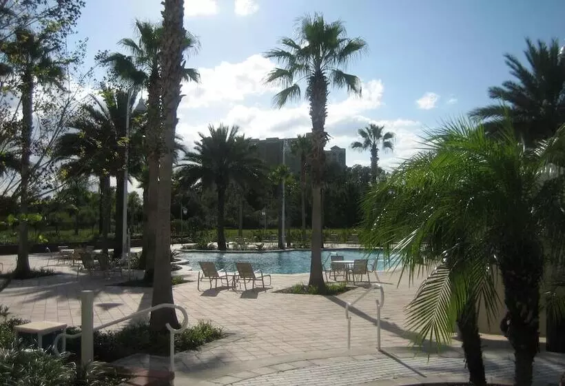 استراحتگاه Monumental Hotel Orlando