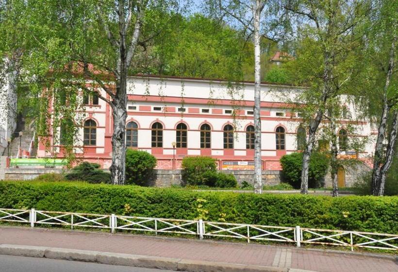 Hostel Děčín Na Skřivánce