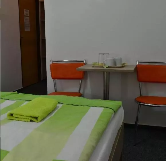 Hostel Děčín Na Skřivánce