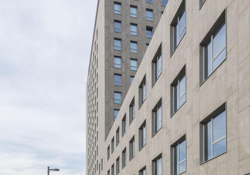 هتل Acta Voraport