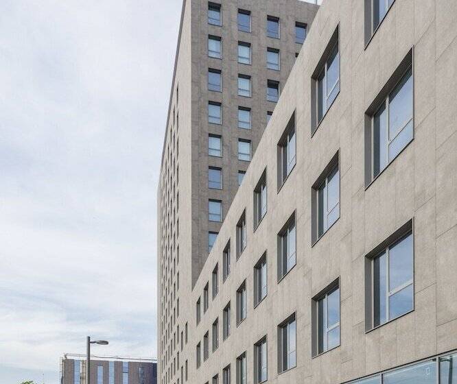 هتل Acta Voraport