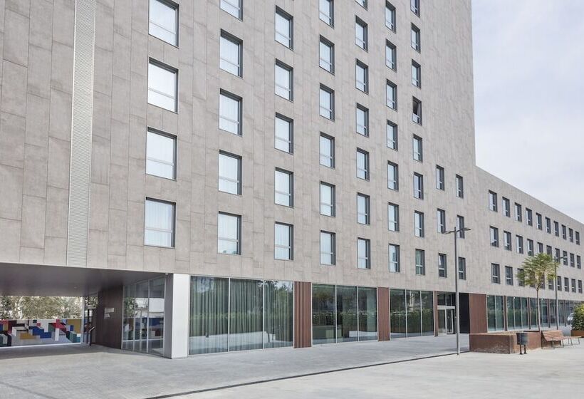 هتل Acta Voraport