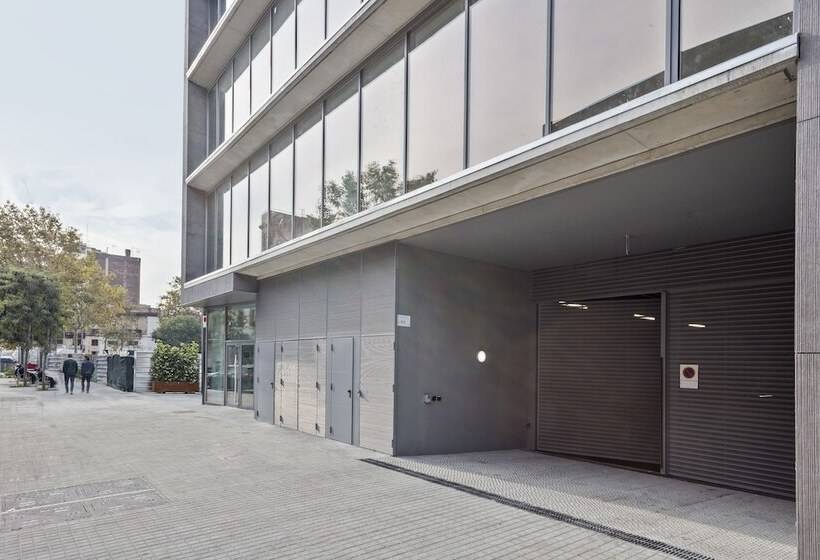 هتل Acta Voraport