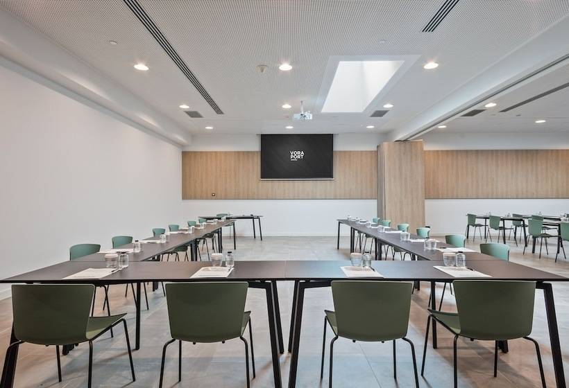 هتل Acta Voraport